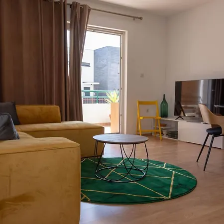 Vicia Faba Apartman *