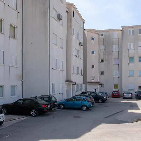 Vicia Faba Apartman Kaštela